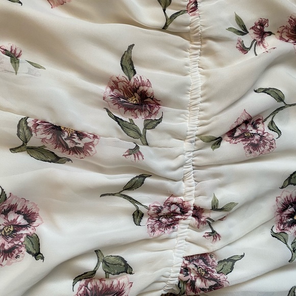 BaileyBlue Romper - Picture 3 of 7